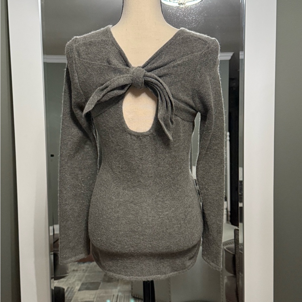 Cynthia Rowley beautiful gray sweater